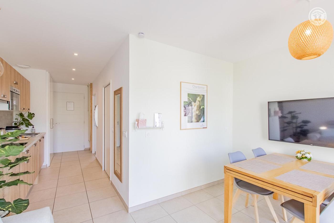 Le Maconnais Guest House Vinzelles Exterior photo